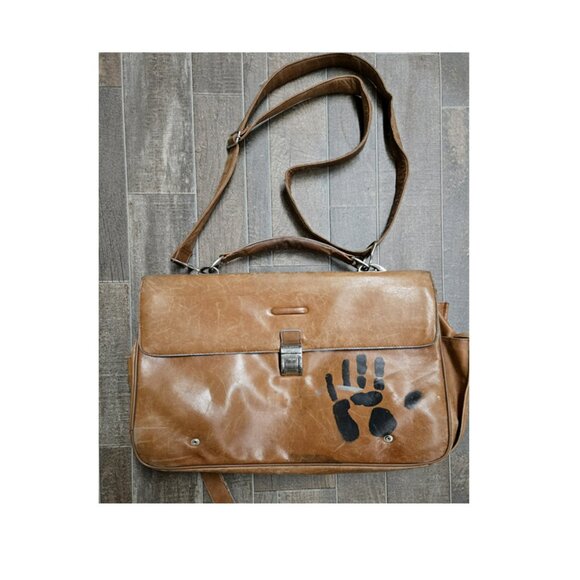 VINTAGE ITALIAN LEATHER MESSENGER LAPTOP BAG ATTACHE. 30 YRS OLD PERFECTLY WORN - Picture 3 of 11